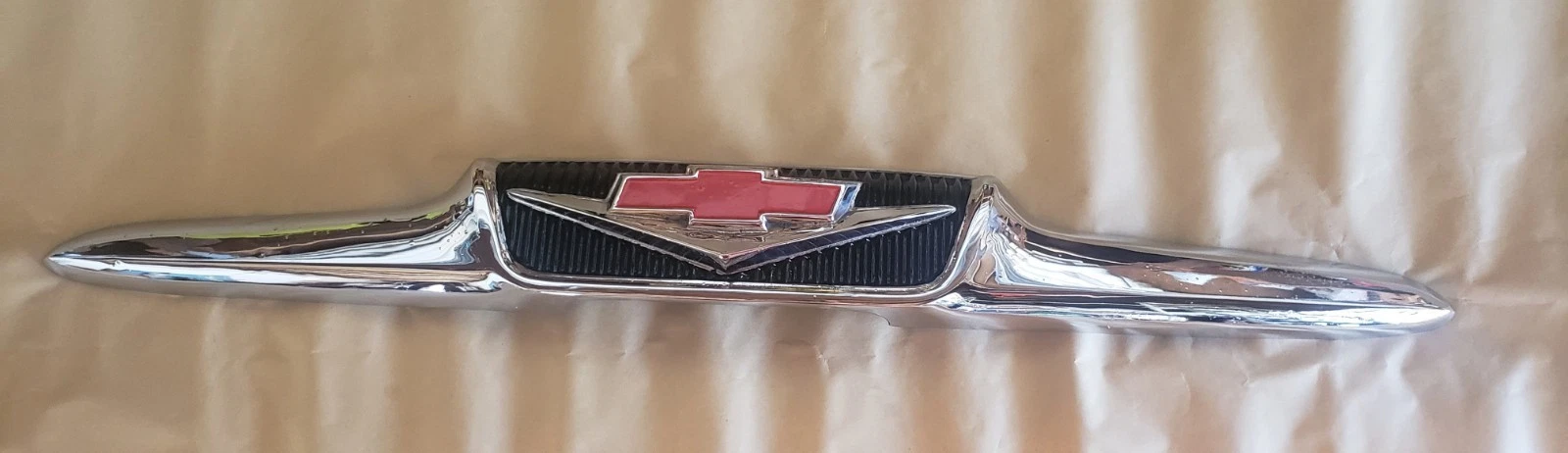 1958 Chevrolet original V8 hood emblem restored center detail